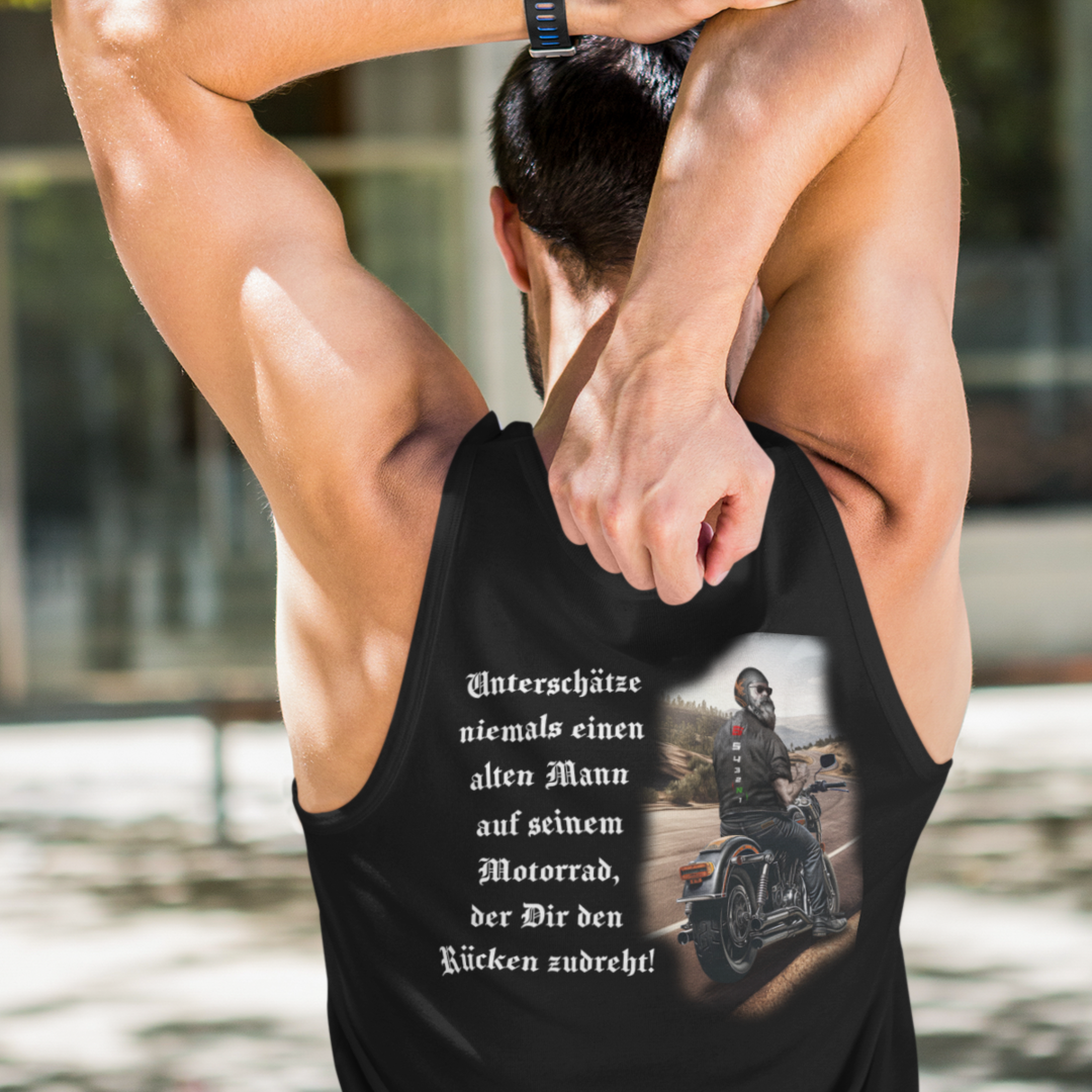 Unterschätze niemals einen alten Mann auf seinem Motorrad - Premium Tanktop Backprint