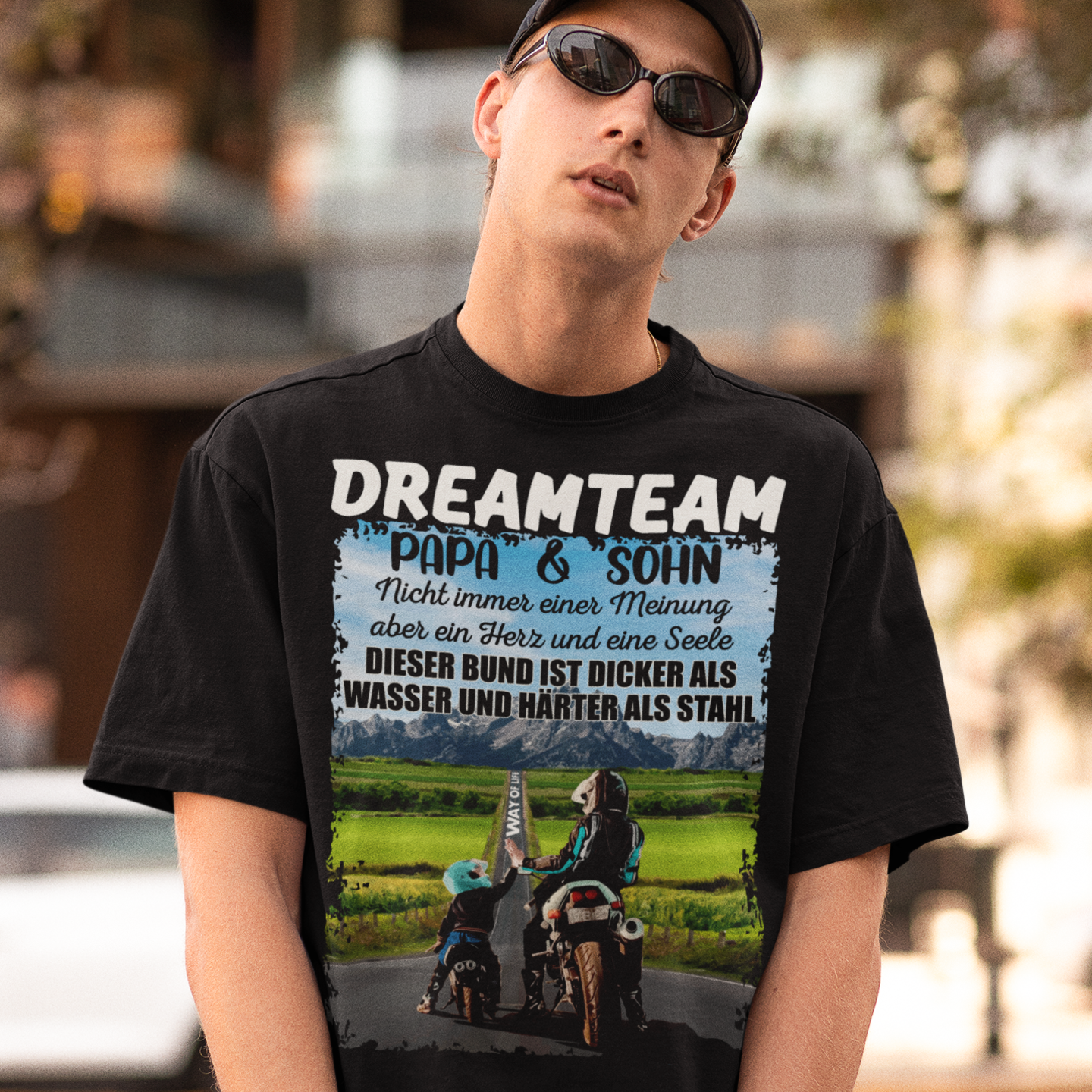 DREAMTEAM "Papa & Sohn" Edt. Street - Premium OS T-Shirt Unisex
